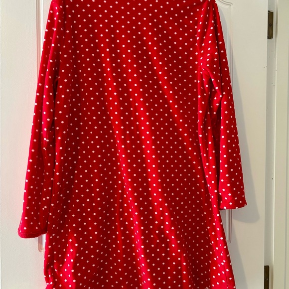 EUC Croft & Barrow Cozy Fire Red Nightshirt Small - Picture 3 of 6